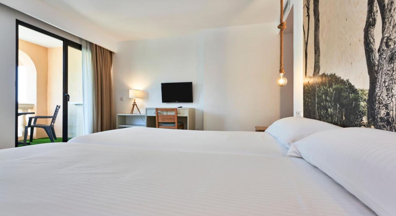Apartamentos S'Olivera Canyamel  Dış mekan fotoğraf